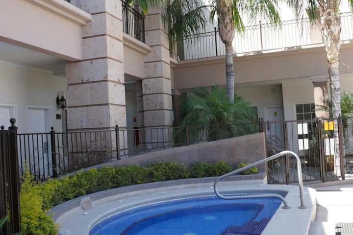 Pools & Facilities
