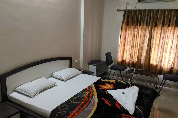 Room 19 of 30