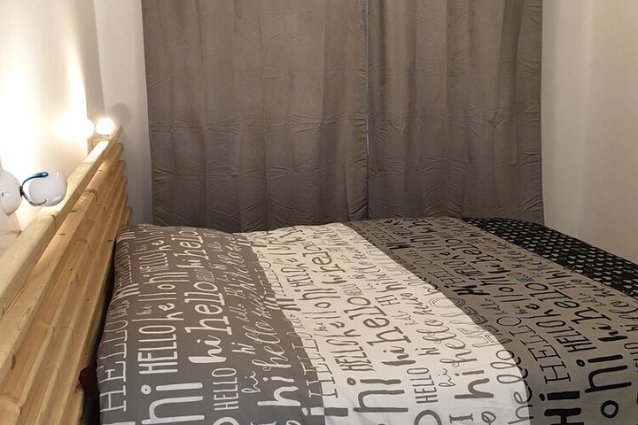 Room 11 of 29