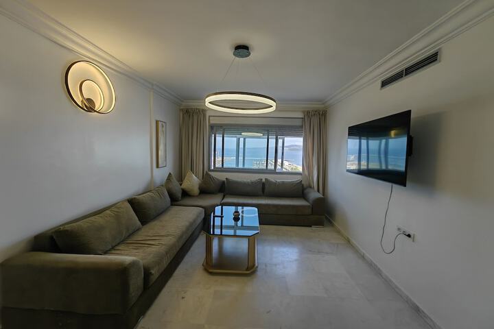 Room 214 of 404