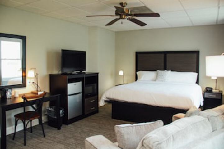 Room 31 of 141