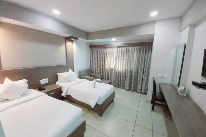 Room 3 of 25