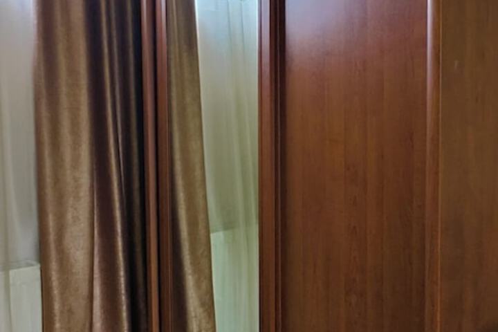 Room 33 of 164