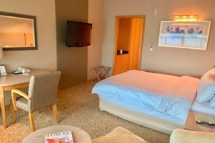 Room 18 of 61