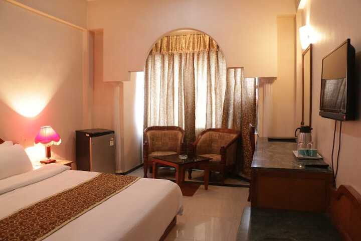 Room 8 of 29