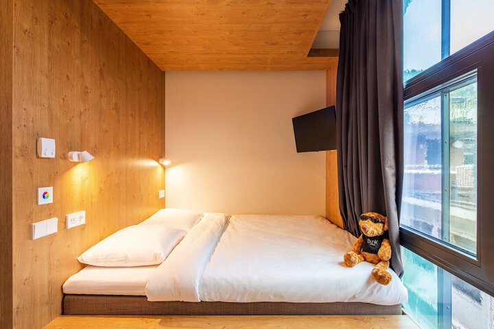 Room 19 of 54