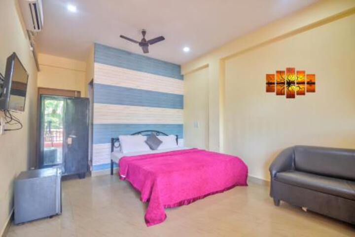 Room 10 of 19