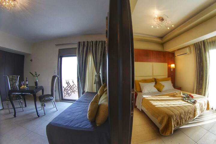 Room 29 of 53