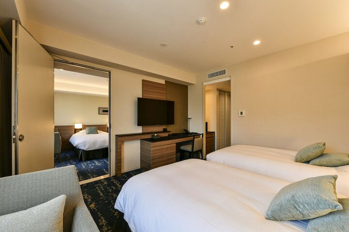 Room 6 of 39