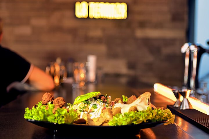 Dining 43 of 61