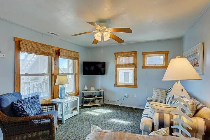 Room 4 of 14