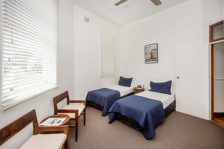 Room 18 of 41