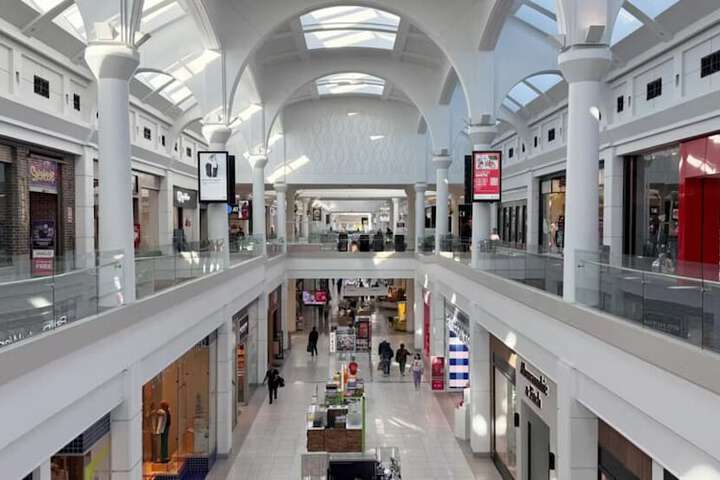 Shopping mall