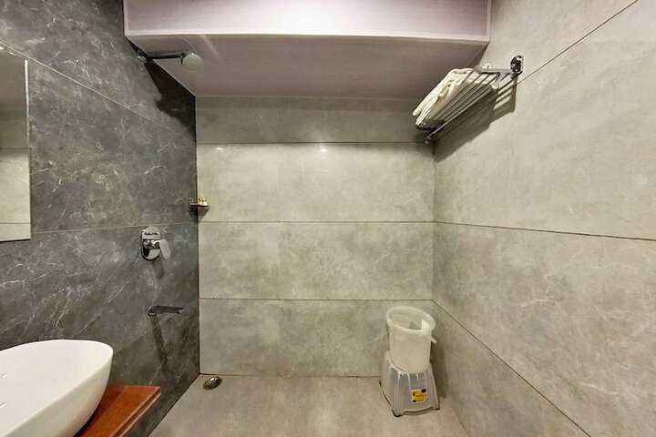 Room 47 of 77