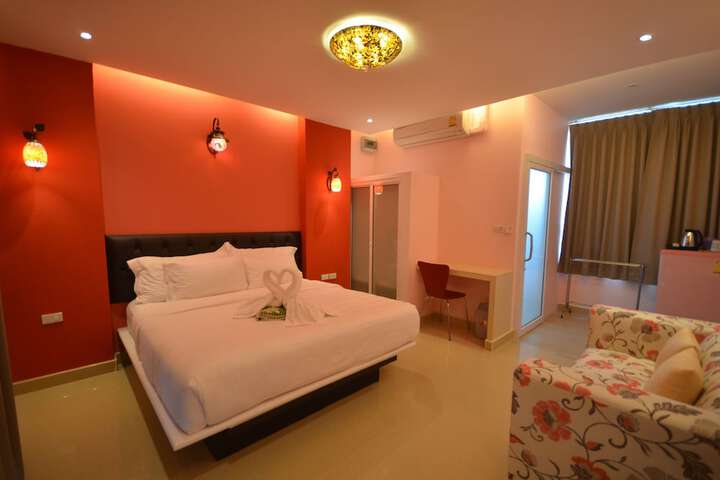 Room 12 of 60