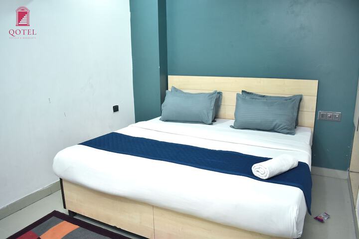 Room 17 of 23