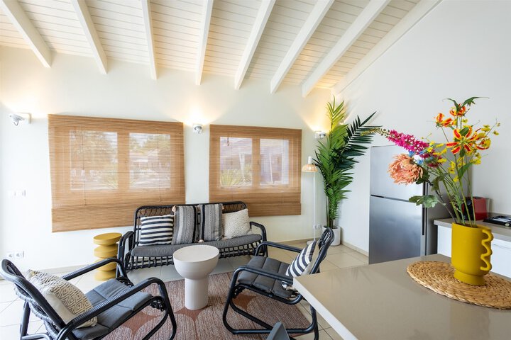 Room 67 of 143