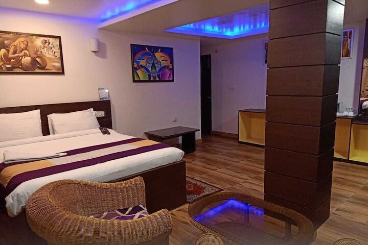 Room 7 of 37