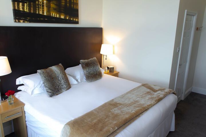 Room 7 of 22