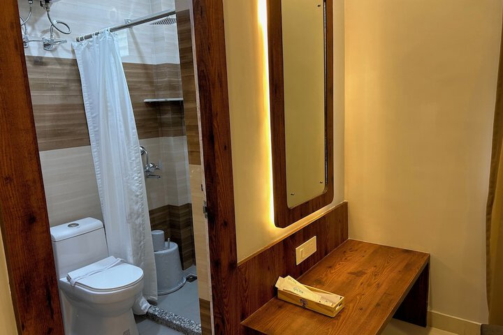 Room 26 of 46