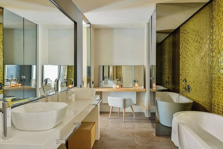 Bath Interior