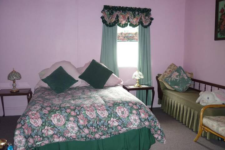 Room 15 of 49