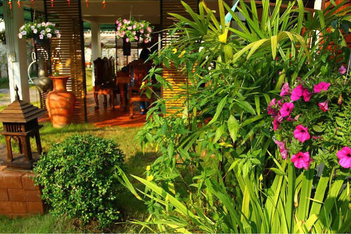 GRAND LANNA HOTEL