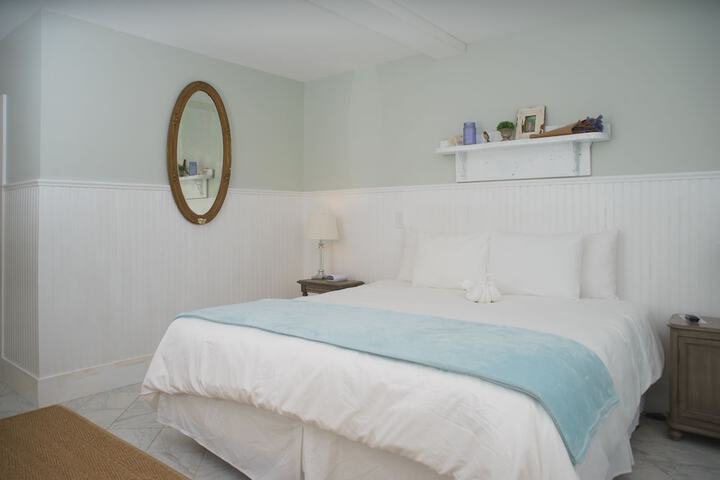 Room 13 of 70
