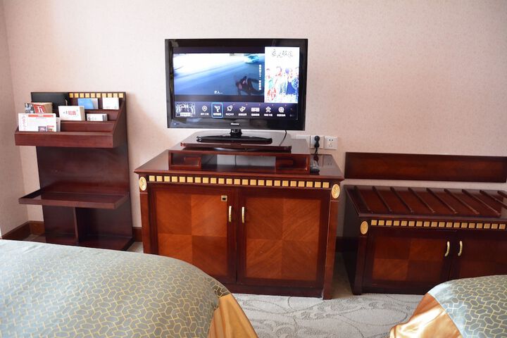 Room 17 of 48