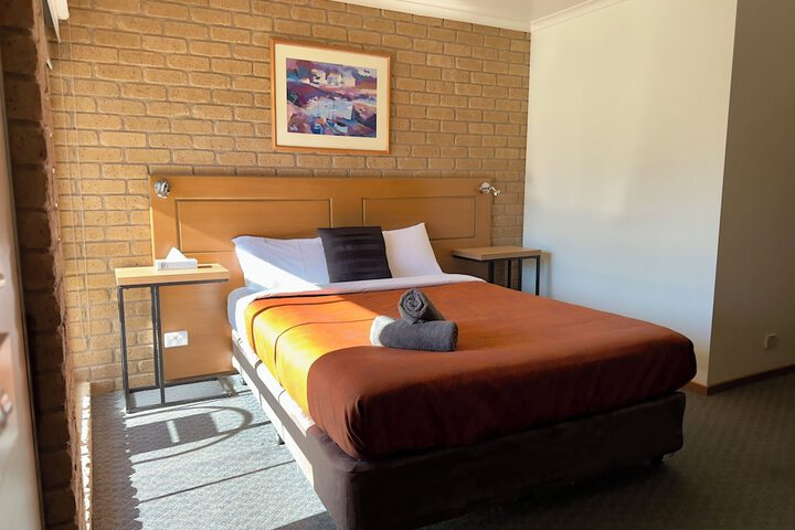 Room 12 of 51
