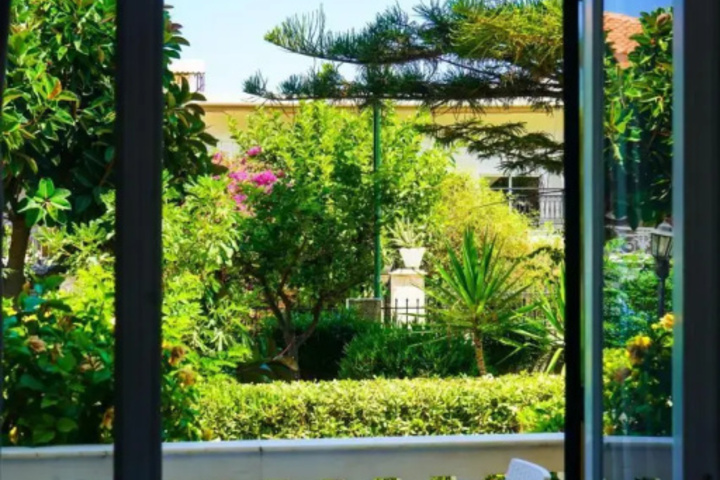 Terrace/Patio 7 of 18