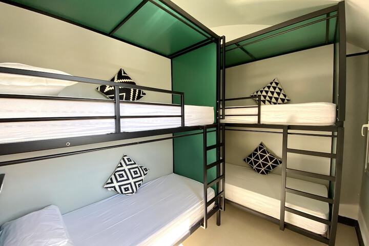 Room 7 of 62