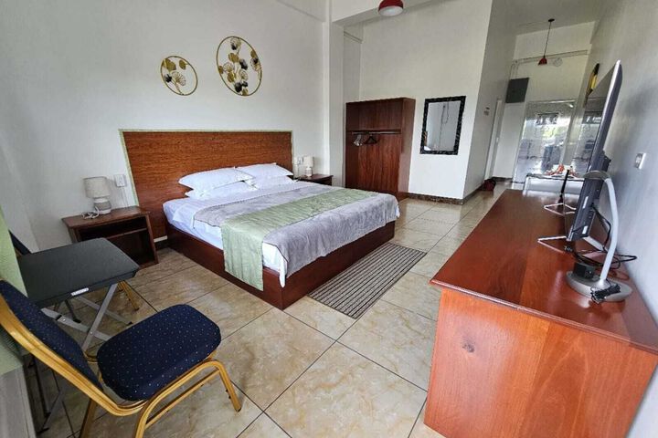Room 7 of 7