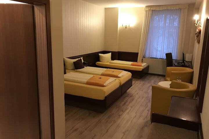 Room 16 of 58