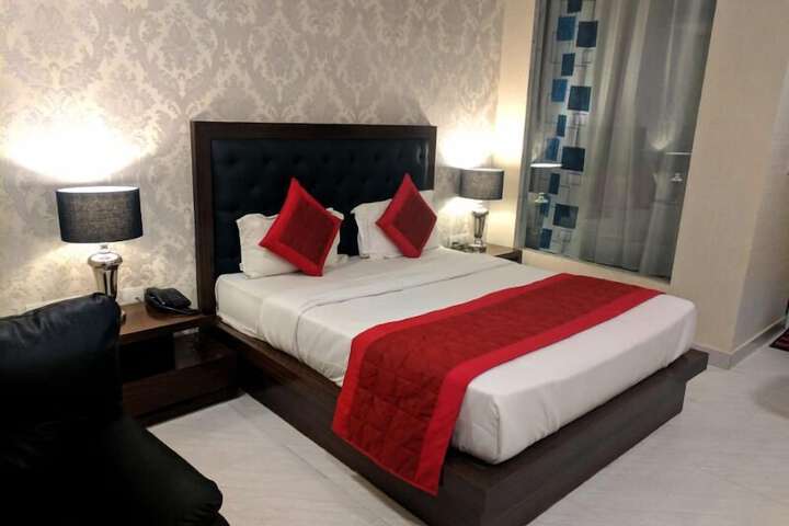 Room 9 of 52