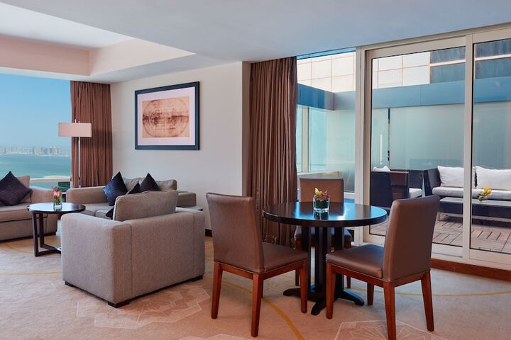 Room 28 of 180