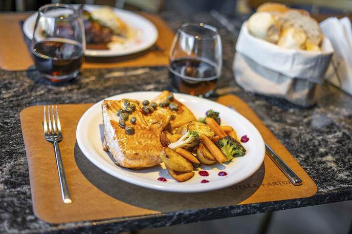Dining 64 of 79