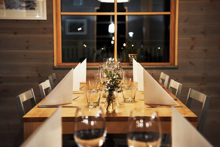Dining 52 of 63