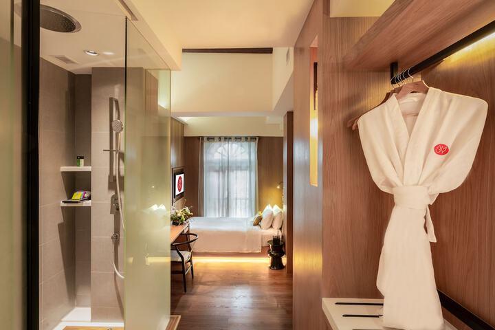 Bathroom Interior Photo