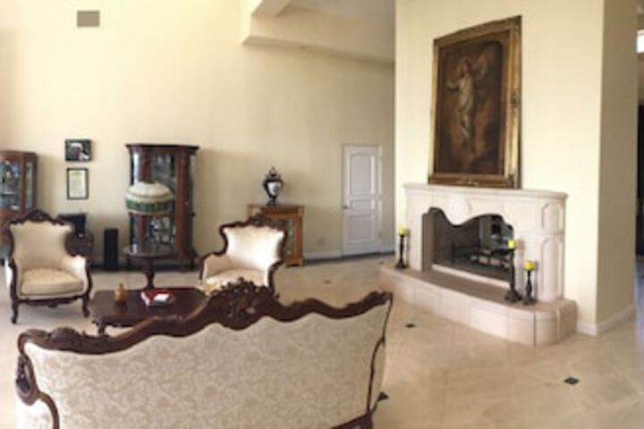 Business Center 50 of 65