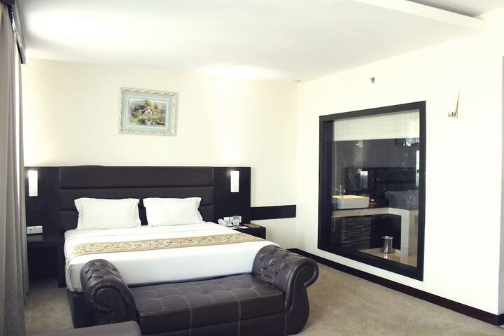 Room 16 of 57