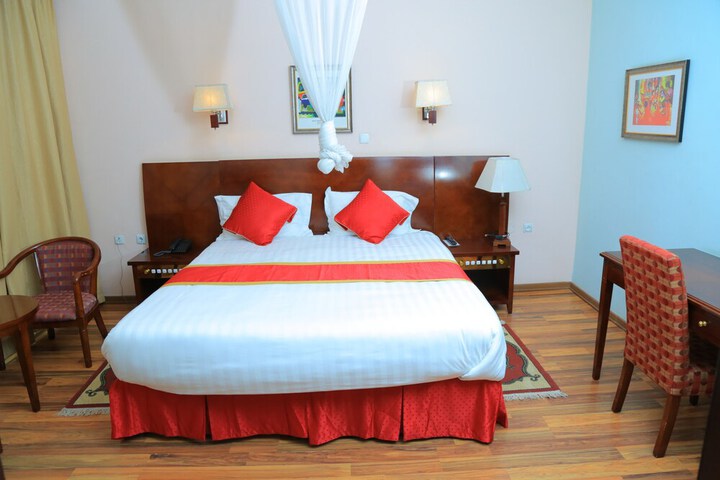 Room 8 of 39