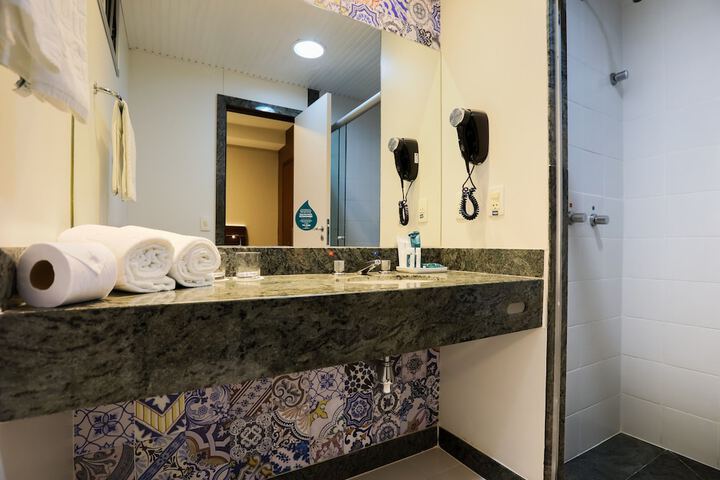 Room 49 of 98