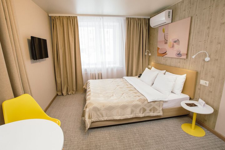 Room 5 of 52