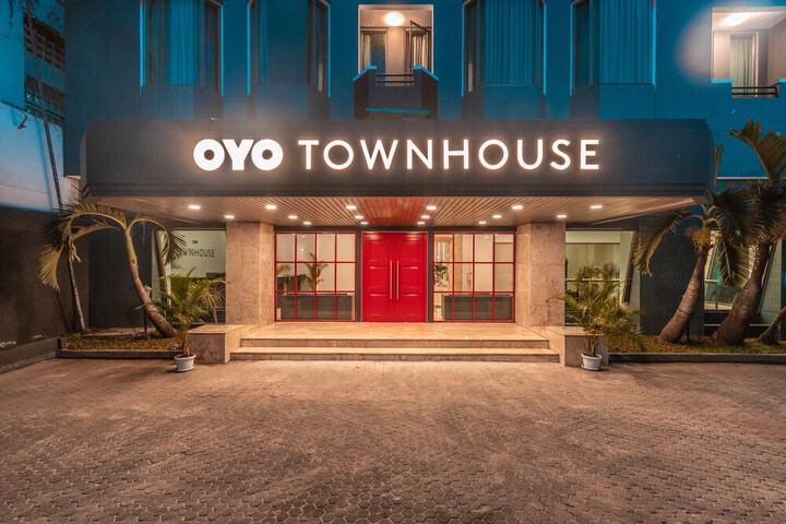 Super OYO Townhouse 2 Hotel Gunung Sahari