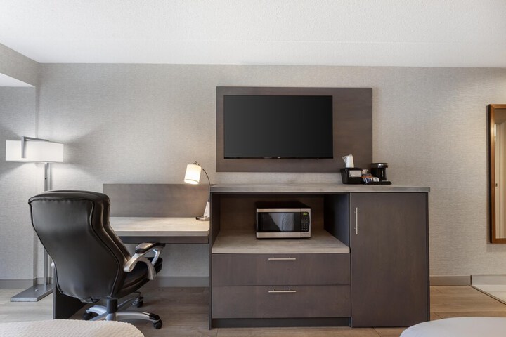 Room 14 of 39