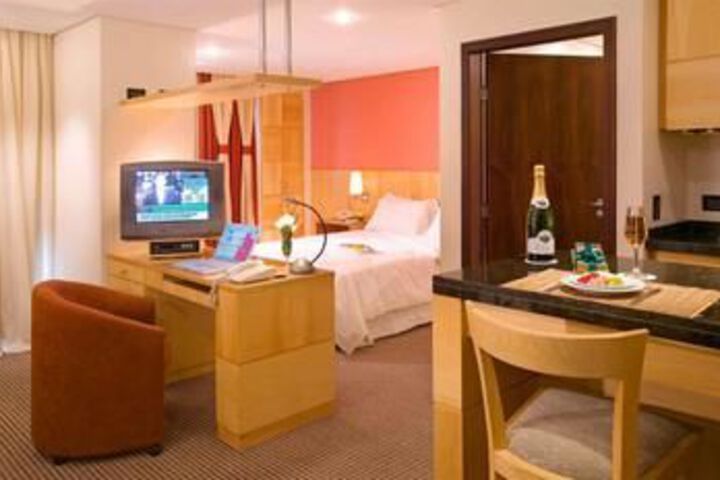 Room 14 of 79