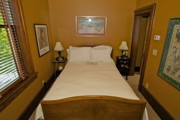 Room 12 of 43