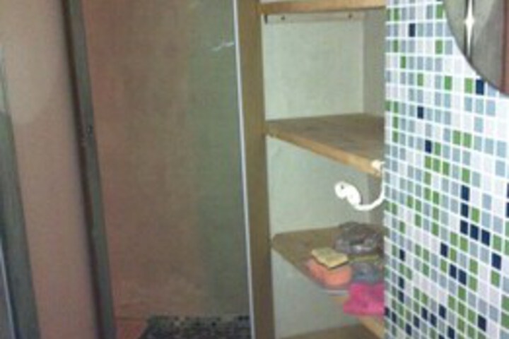 Room 2 of 16