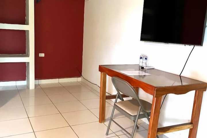 Room 8 of 32